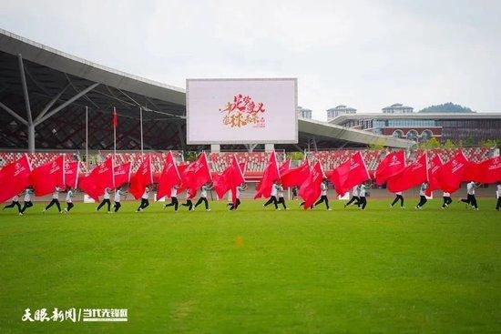 定位球（包括点球、任意球、角球）此前一直是罗马的重要进攻手段，在过去两个赛季中，罗马在意甲联赛的进球中定位球得分的比例分别是41%和40%。